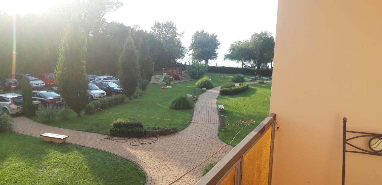 Kr Apartman Шиофок Экстерьер фото